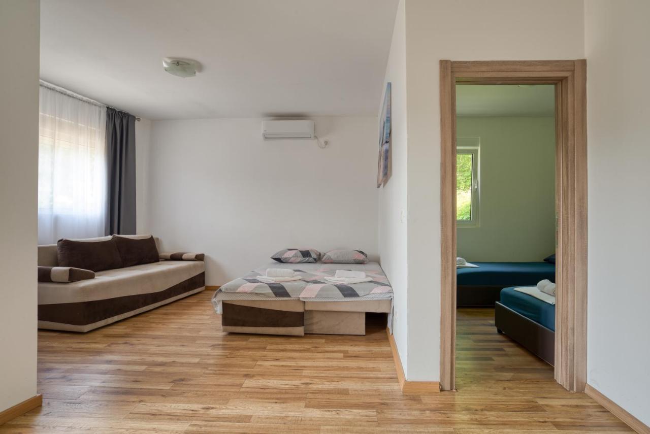 Apartmani Cukic Rafailovici Budva Exterior photo