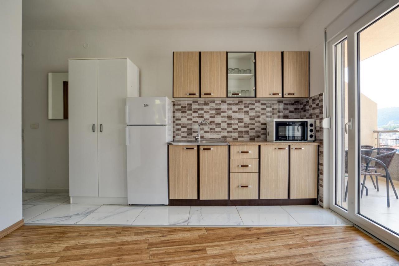 Apartmani Cukic Rafailovici Budva Exterior photo