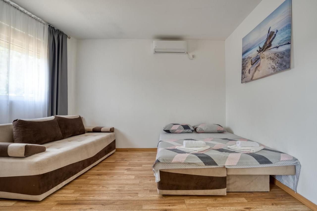 Apartmani Cukic Rafailovici Budva Exterior photo