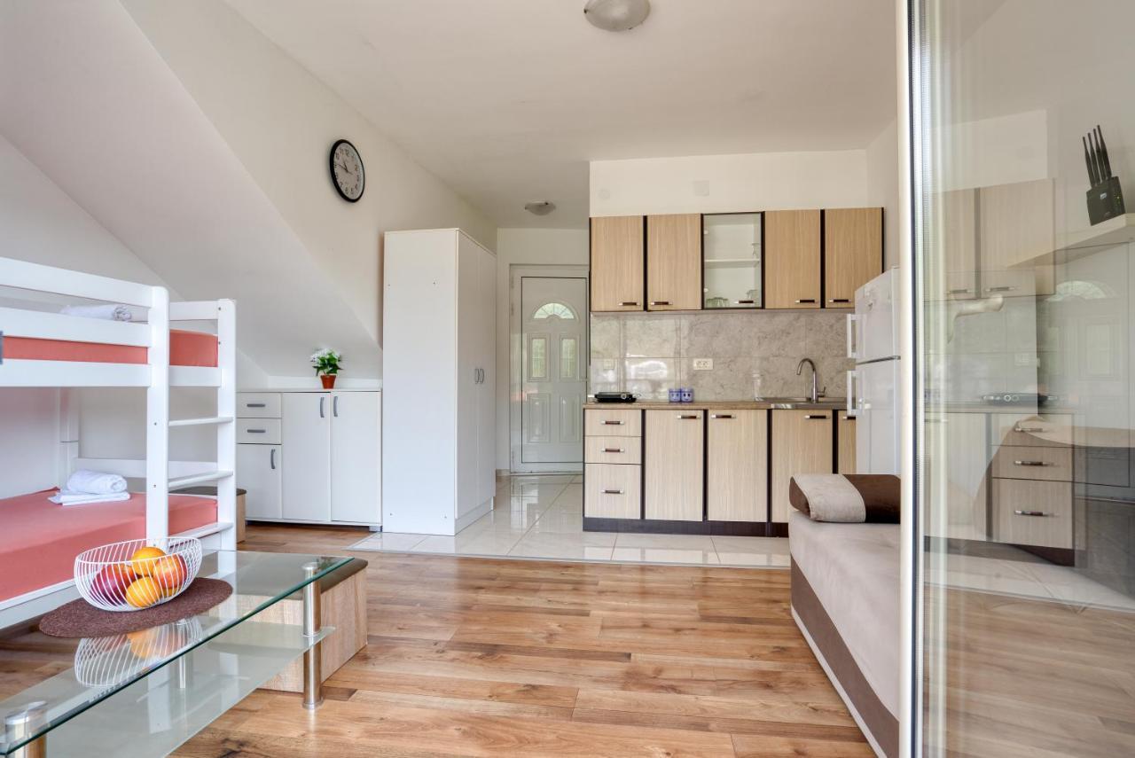 Apartmani Cukic Rafailovici Budva Exterior photo